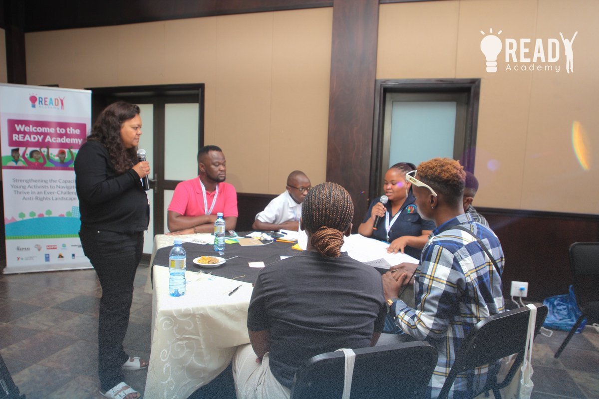 🤩Day 2 began with a session on "Safety and Security from a Risk Perspective," led by Leigh-Anne Agnew <a href="/frontlineaids/">Frontline AIDS</a>. Participants learned about conducting risk assessments and discussed issues like community resistance, political risks, and mitigation strategies. #READYAcademy