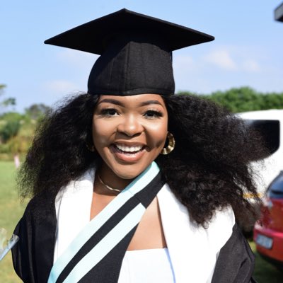 SiphesihleNosi2's tweet photo. #NewProfilePic
#Dutgrad24
#Graduation
#PR&Comms X2 https://t.co/0YkZKM8P6e