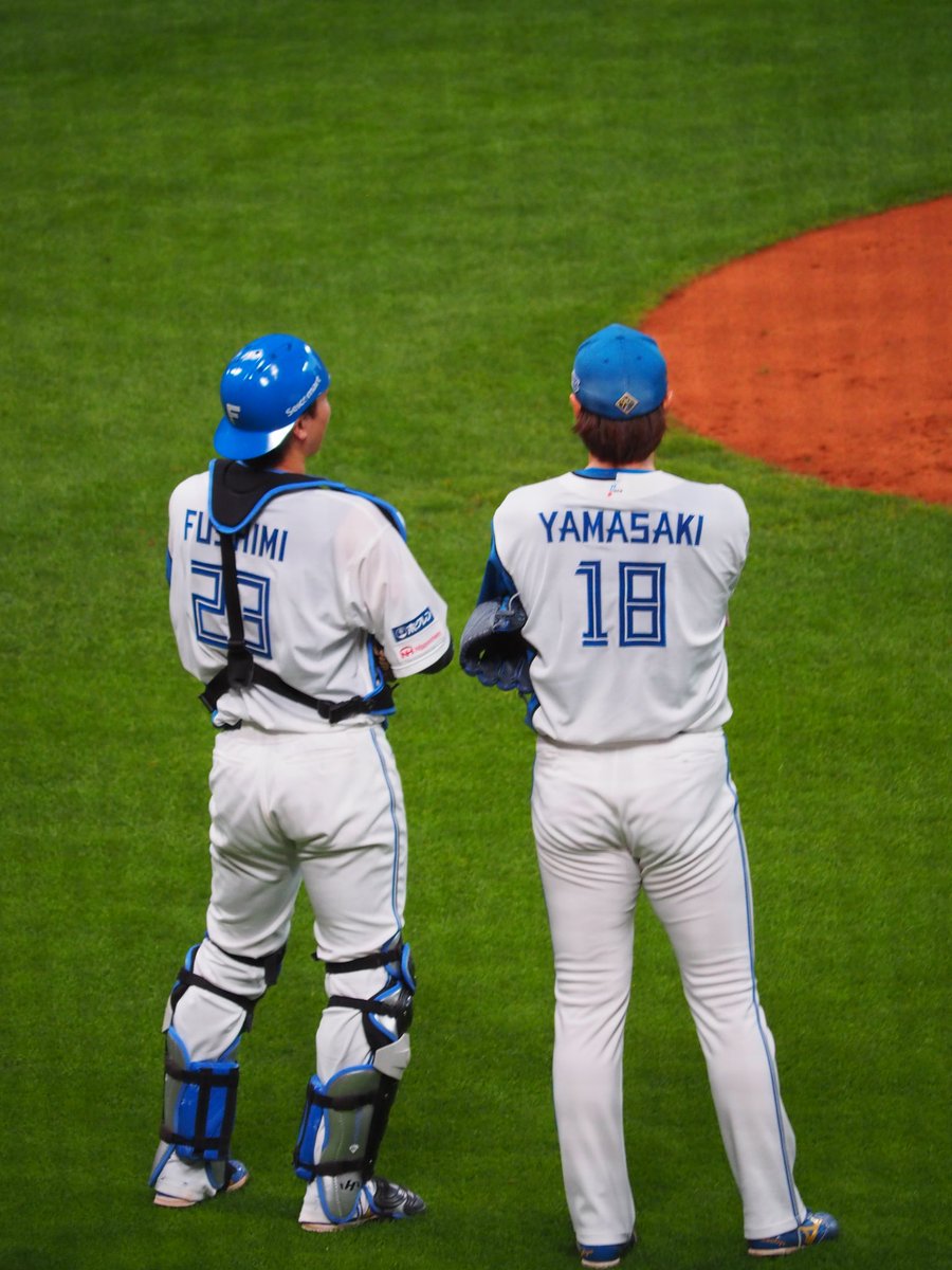 リプレイ映像見てるときのさちとら
あまりにも素敵な後ろ姿👬

#lovefighters
#伏見寅威
#山﨑福也