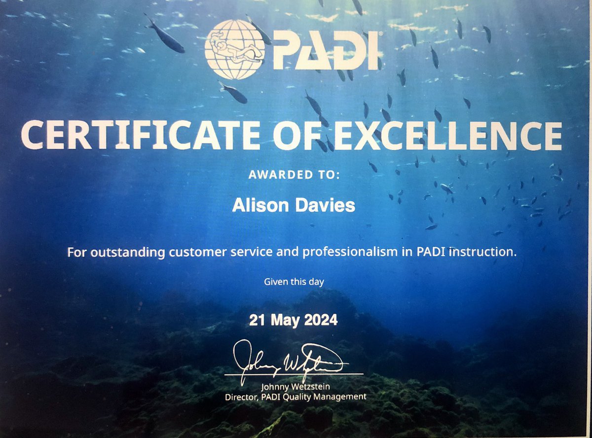 👏👏 Great news!  PADI Certificate of Excellence!

We’re pleased to see Instructor Alison Davies has received an award for customer service!  This is a reflection of the hard work of the entire team that make everything come together for our students - well done everyone!  👏👏