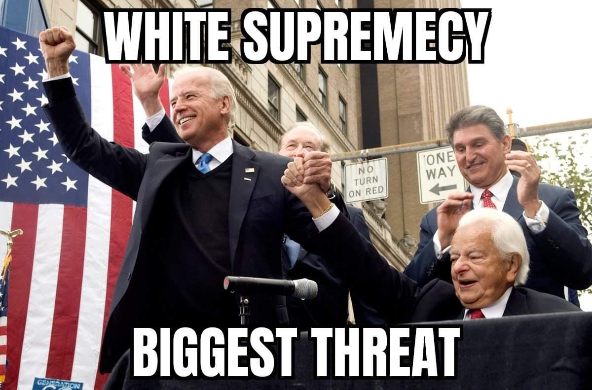 🇺🇸PATRIOTS🇺🇸 #BidenNDemocratsAreRacist ⭐️⭐️⭐️ @DixieReLoadz @PatriotRayUSA @bodog633 @veteran5775 @hoosier_4life @DeplorableToph1 @mikelvilletx @PressingOn6 @MericleGray @OVRTGO @ellejmarie @smirking_bitch @OzzieMartinez2 @EvinsBret94235 @ElectricGypsy85 @RDog861