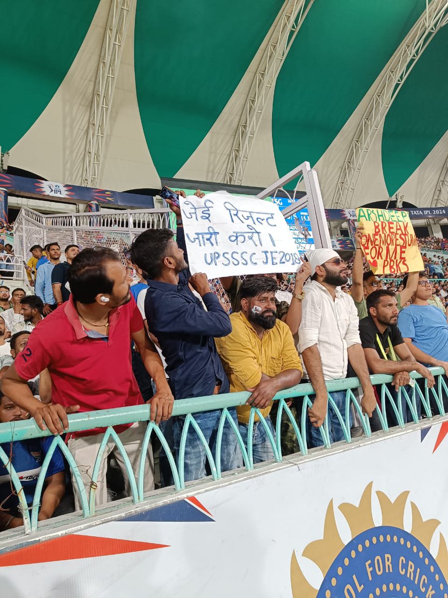vinayvermav's tweet photo. #WeWant_UPSSSCJE2018_Result Result jari karo https://t.co/NZXiEiKzPy