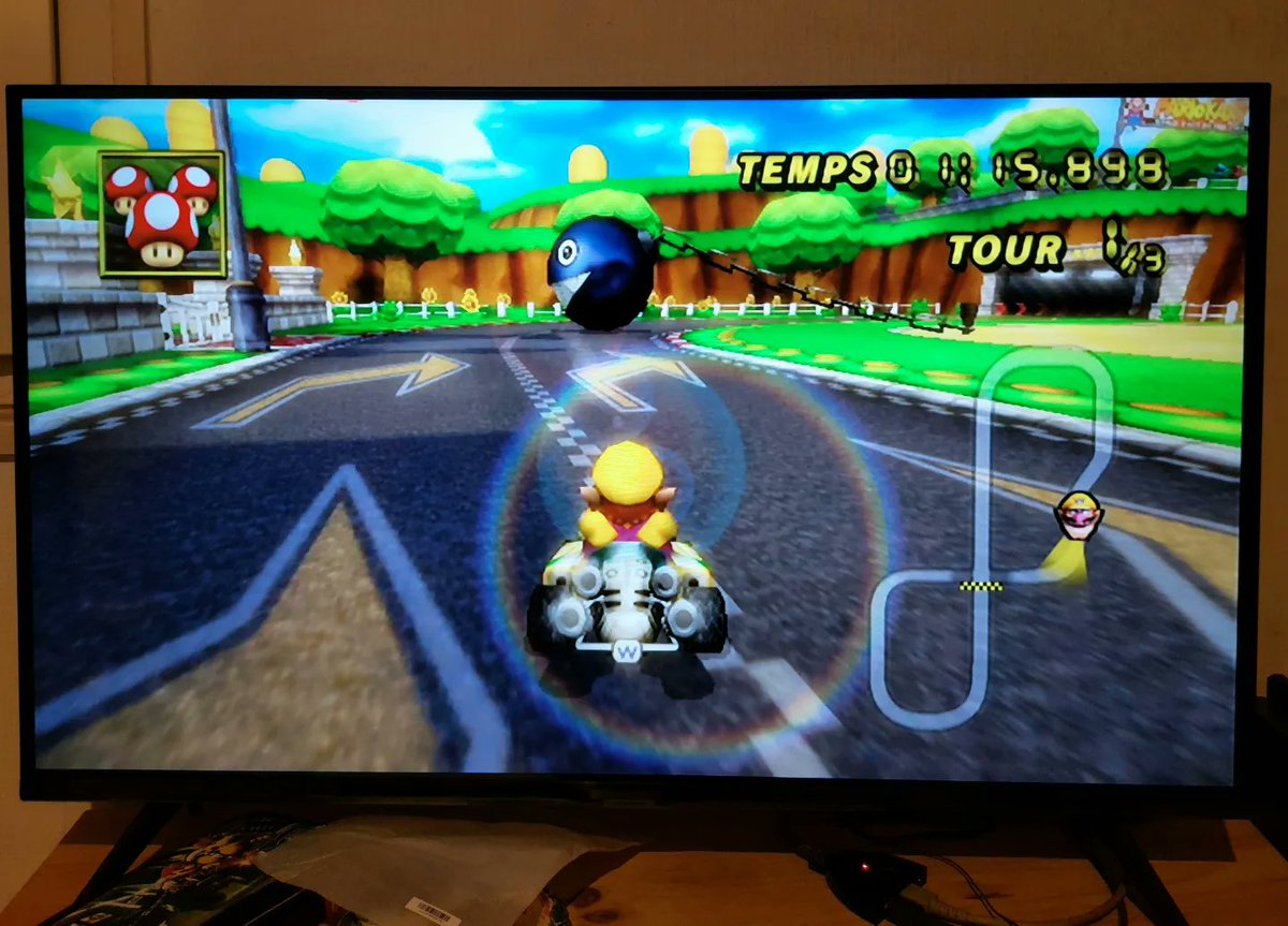 PatMiner2b's tweet photo. Mario Kart Wii de la Nintendo Wii sur ma TV 4K de chez Samsung (43 pouces). J'adore ce jeu 😁
#mariokart #mariokartwii #mariobros #supermariobros #nintendowii #Nintendo #nintendowiigame #nintendowiigames #wii #wiimote #wiiwii #wiigames #wiigame #samsungtv #samsungtv4k #Samsung https://t.co/D3iDO0UKFc