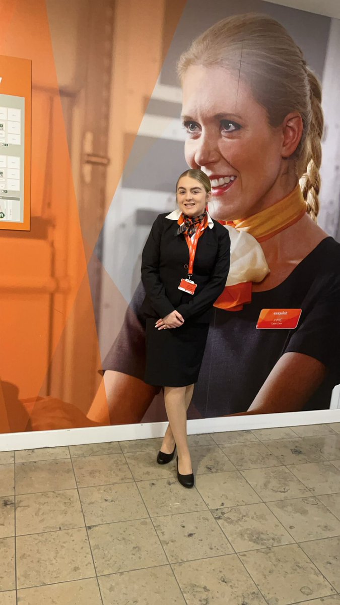 melnicole_96's tweet photo. Forever proud of you🧡 https://t.co/akmowOaJsy