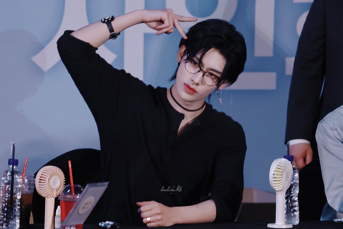 240517 M2U

- 

#리키 #RICKY #沈泉锐 #リッキー
#ZB1 #ZEROBASEONE #제베원