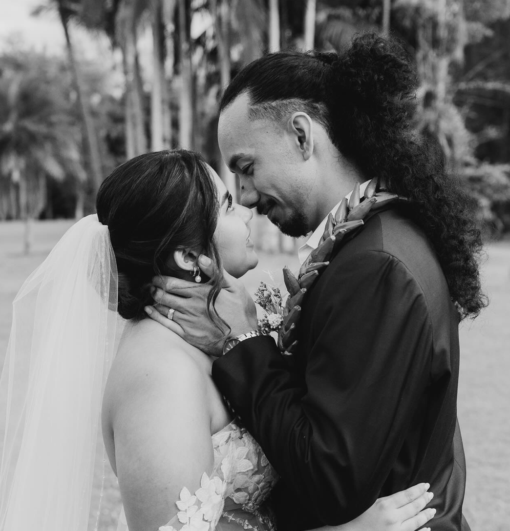 Tarnb66's tweet photo. EMOTIONS are the language of the soul!
https://t.co/tmwOHQDxoa
MRS I DO - TRAVELLING TO YOU
Gold Coast &amp; beyond
Have van will travel!
Venue : The Acre Boomerang Farm
Photographer : Atomicbutterfly Photography 
#emotions #language #soul #ido #GoldCoast https://t.co/vNAeuV7sNn