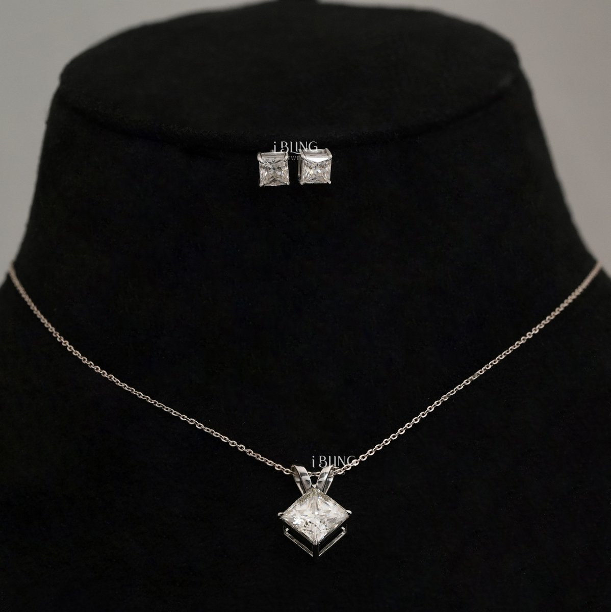iblingjewels's tweet photo. Bridal Wedding Jewelry Set ๐
๐Shop Now: https://t.co/SUsh7DHvc8
#moissanite #moissanitejewelry #pendant #earrings #pendantset #jewelryset #weddingjewelry #bridaljewelry https://t.co/qULKKQYXkL