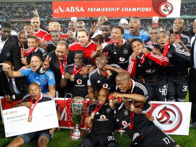 The last time Orlando Pirates won the #DStvPrem has been:

12 years, 2 days
144 months, 2 days
626 weeks and 2 days
4385 days
105,240 hours
6,314,400 minutes
378,864,000 seconds

A child born 20 May 2012 who is about to become a teenager, has never seen Pirates lift it. 🤯