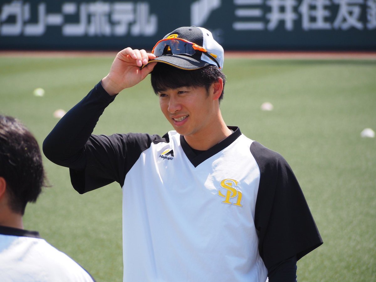 takafullc2's tweet photo. 【参加】
#板東湧梧 投手が
2軍の練習に参加しています。

#sbhawks #鷹フル https://t.co/YvGDxACFI2
