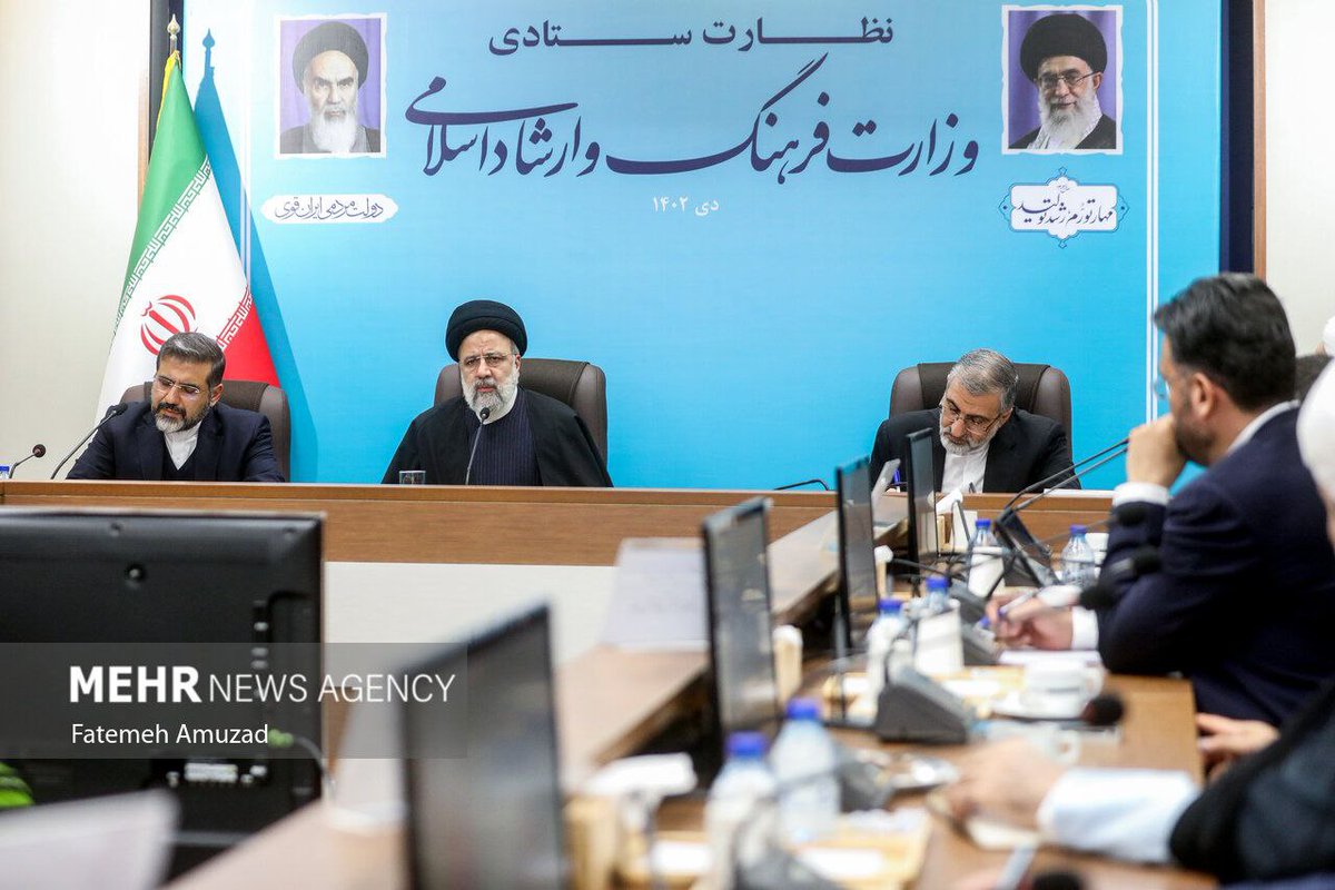 m_m_esmaeili's tweet photo. آشنایی‌ای که سال ۱۳۸۷ در زیارت عتبات عالیات با حضرت #آیت‌الله_شهید_رئیسی آغاز شد، بهره دنیوی آن متاسفانه صبح امروز در میان کوهستان‌های ورزقان و روز میلاد امام رضا (ع) به پایان رسید. امیدواریم که بهره معنوی حضور این شهید والامقام همچنان در زندگی ما ادامه یابد. https://t.co/S5beIiwqD1