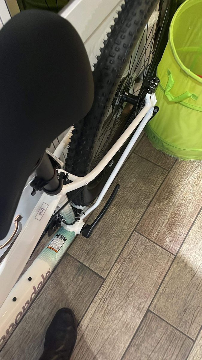 KONA HEI HEI 2022 
Colour:- Sating gose blue 
GREEN/TURQUOISE DECALS,

29 inch  Size Medium Full Suspension XC bike

Frame: Kona Race Light 6061 Aluminum 

Both Stolen from York 
Full description available 

Please keep your eyes peeled and retweet