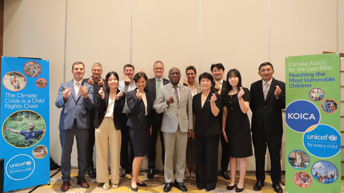 Delighted that <a href="/UNICEF/">UNICEF</a> &amp; @officiakoica signed a landmark US$39 million climate grant today to deliver climate-smart social services in East Asia Pacific &amp; Eastern and Southern Africa Regions. #UNICEFthxKOREA for supporting children on the frontlines. <a href="/gov_korea/">재일 코리안 연맹   在日コリアン連盟</a>, <a href="/UNICEFAfrica/">UNICEF Africa</a>
