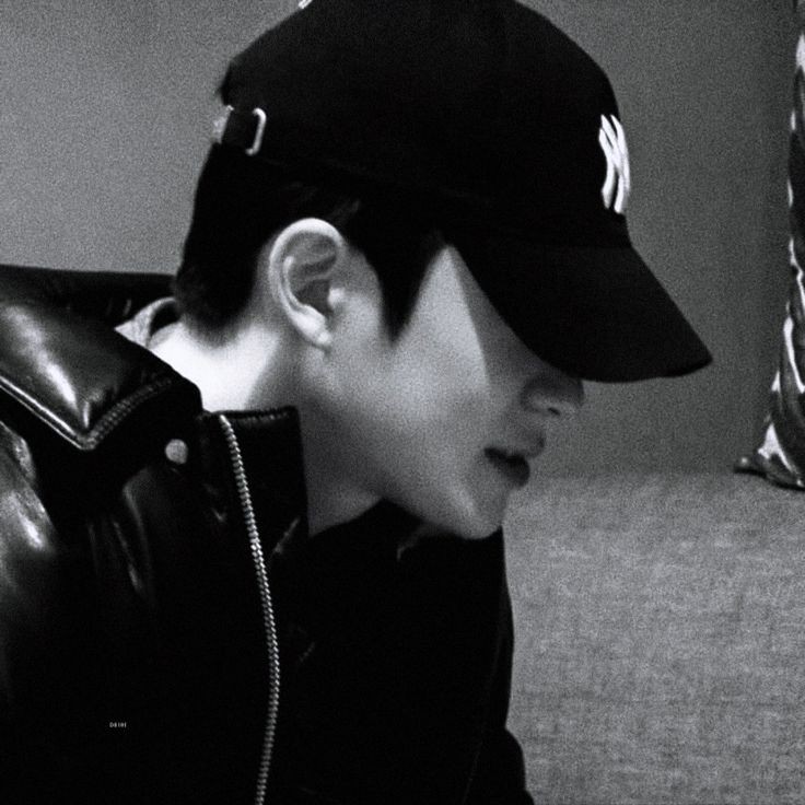 hello again, my ex

─ jaehyun au, by dustpopifce