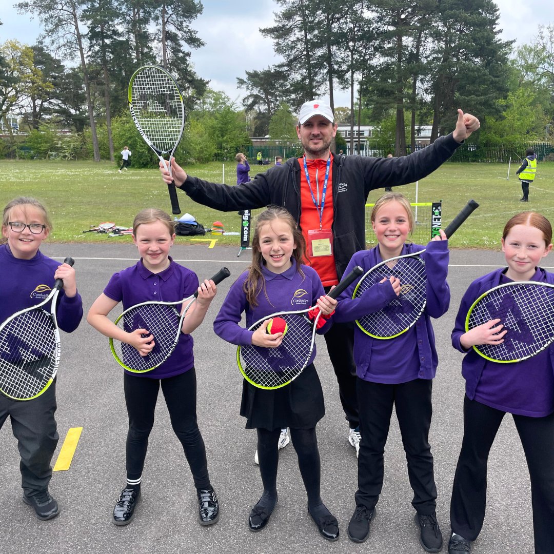 Great team effort in Camberley working with David Gill Coaching and 3 schools all part of @GLFSchools @CordwallesJ Pine Ridge and Lorraine Federation All students receiving coaching & working with @camberleytennis to offer funded holiday camps. Thanks @the_LTA for the support