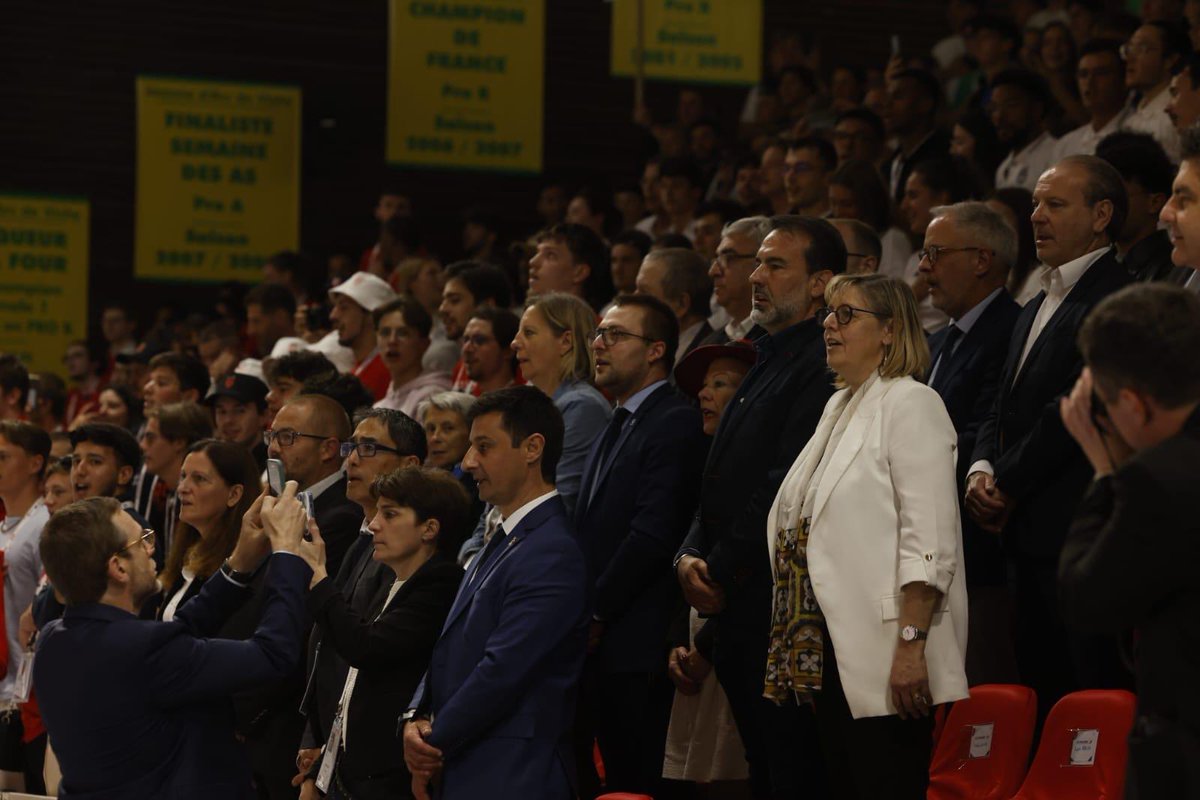 Respect, dépassement, amitié,
détermination, égalité, courage.

Immense fierté de partager à Vichy les valeurs olympiques et paralympiques avec les 1500 étudiants présents pour l’ouverture du #Challenge2024, 1e olympiade universitaire en 🇫🇷.