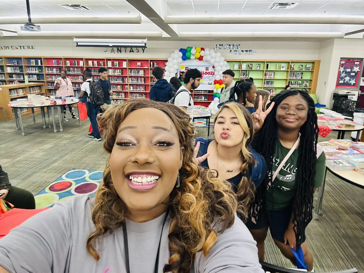 Nichols Jr High tweet media