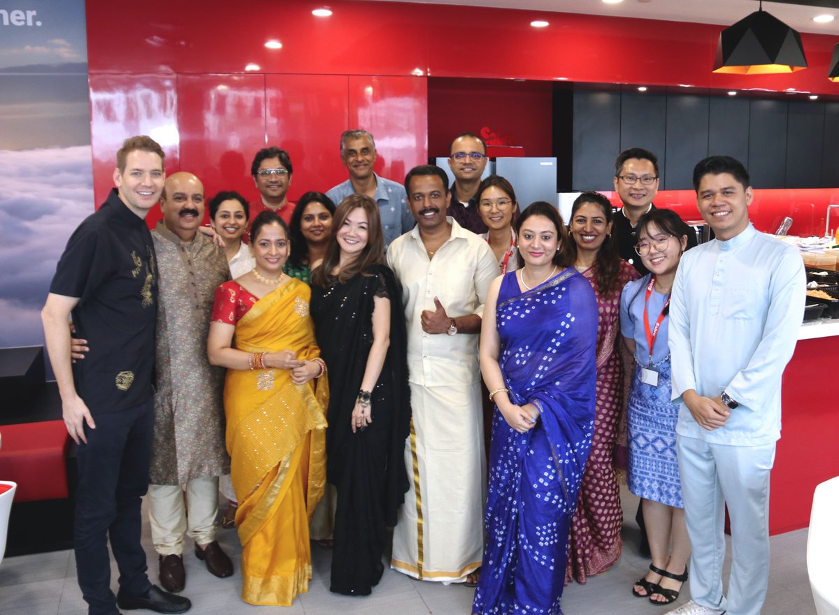 During World Day for Diversity Day, team members from Singapore shared their local cuisines,celebrating the rich cultural diversity within the company. Alongside delicious food,they also enjoyed childhood games like five stones and chapteh,creating a fun and memorable experience.