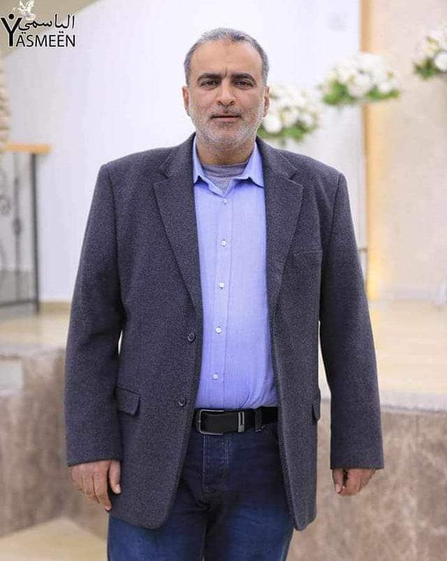 Jenin, the occupied West Bank | Dr. Osayd Jabarin, a senior surgeon at the Jenin Governmental Hospital, was just shot dead in cold blood this morning by Israeli army snipers while in the way to his work, according to witnesses.