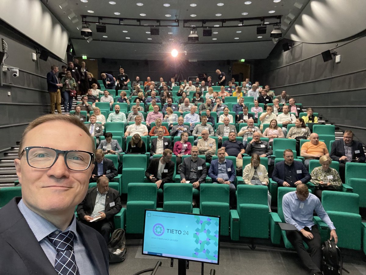 #TIETO24 2. Jakson 1. tapahtumaan on läsnä saapunut suuri joukko ihmisiä. Hienoa päästä verkostoitumaan ja käsittelemään yhdessä kriisitilannetoimintaa.