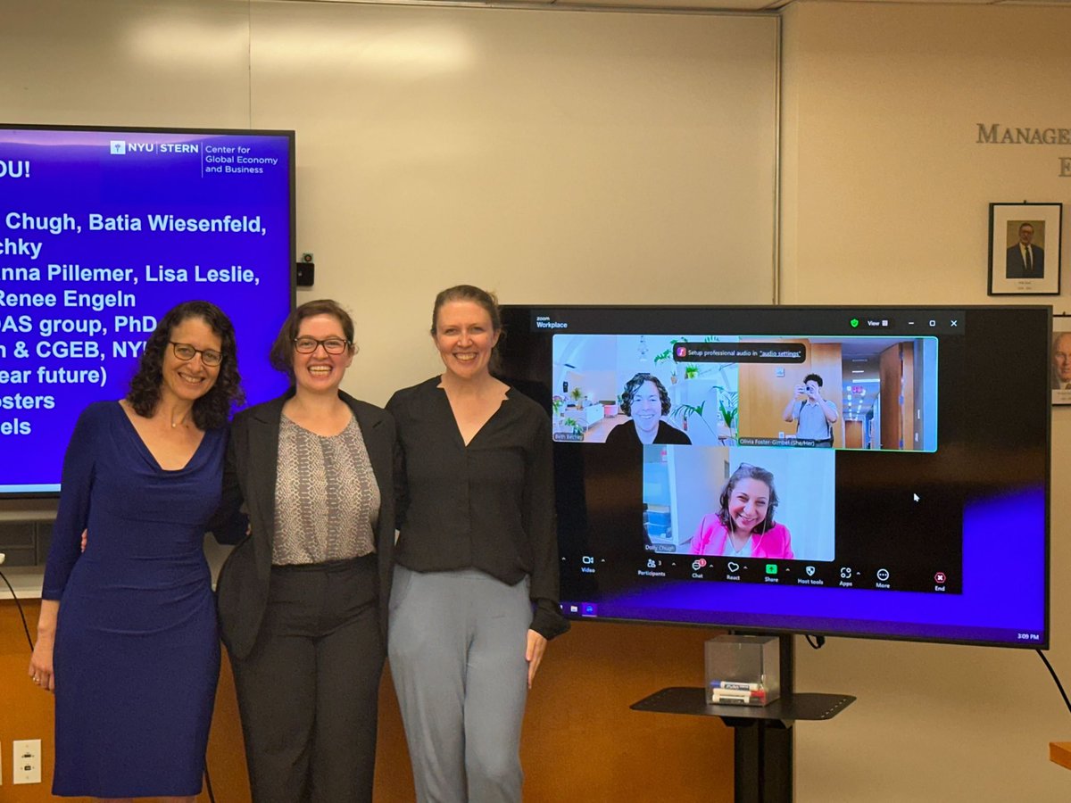 ofostergimbel's tweet photo. And we’re done! After 6 years at @SternMgmt, I am officially Dr. Foster-Gimbel. I’m looking forward to a summer in NYC before I head over to Jersey to join @RutgersBSchool as an Assistant Prof! https://t.co/mZoN8gVyt2