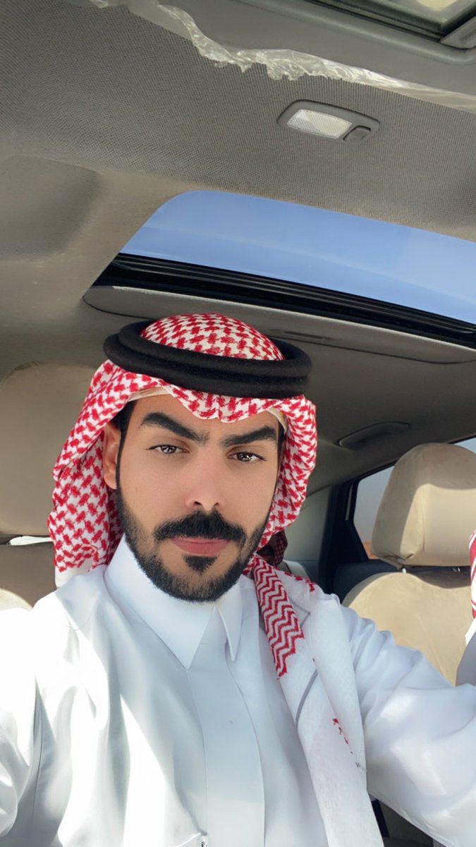 صباح الخير 👋

وش حاب تقول لشخص هذا 

 #مراجل80