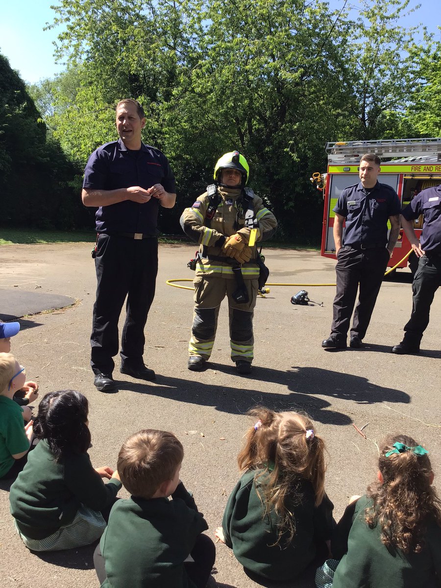 Bulbourne_WPA's tweet photo. Reception had the best time when Amersham firefighters came to visit the Early years for our ‘People who help us’ topic! Thank you so much @Bucksfire https://t.co/JTBcTSjGom
