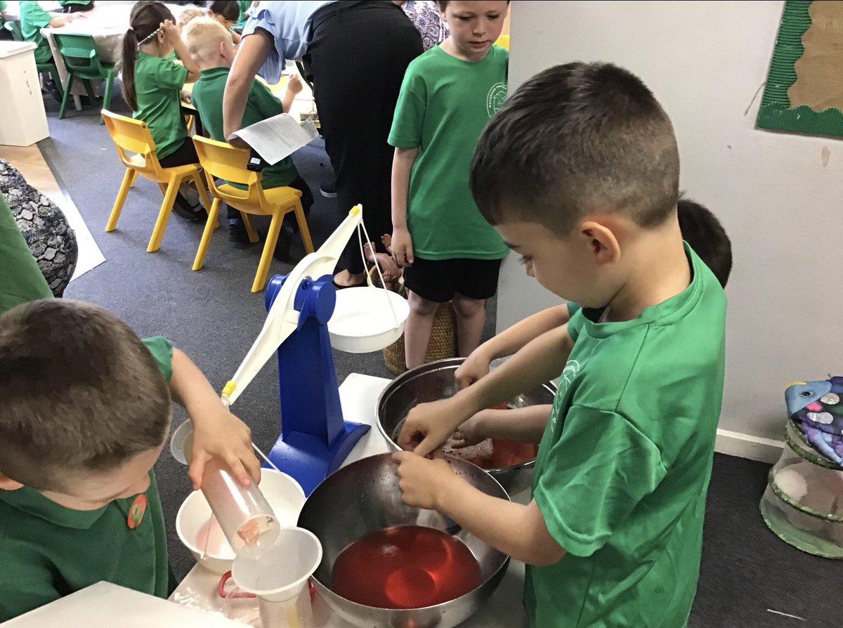 Bulbourne_WPA's tweet photo. Reception class have loved our topic on ‘People who help us’ in our community! They have loved being very caring vets this week and concocting lots of various medicines for the animals! https://t.co/suHnNEmJZc