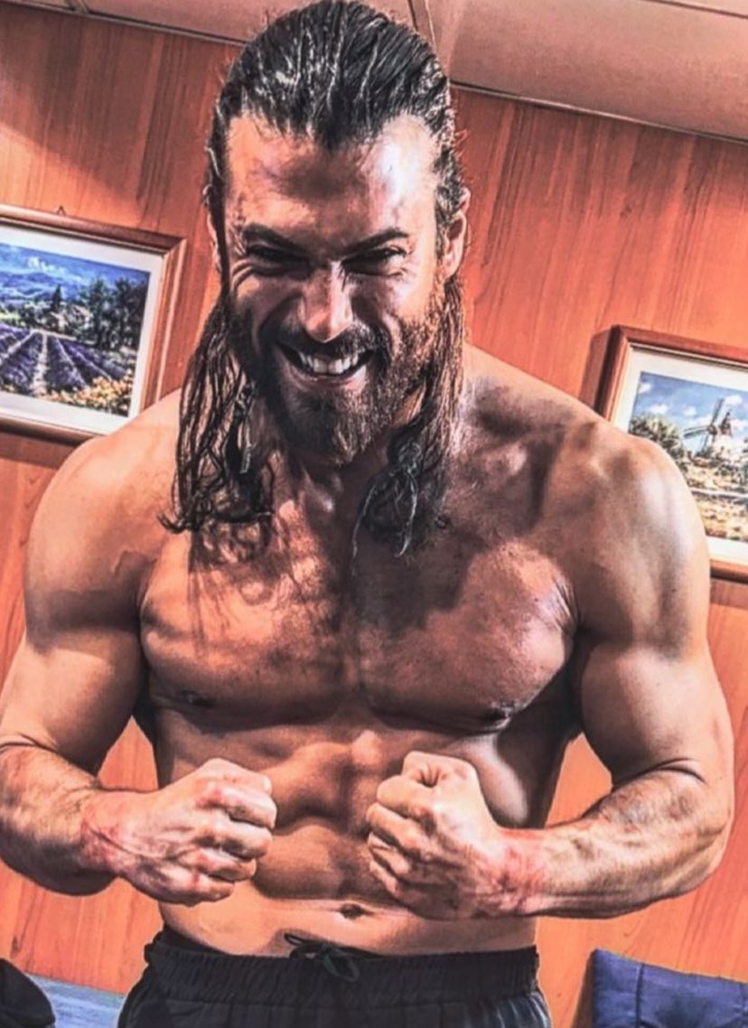“El guerrero es transparente en sus acciones y secreto en sus planes”
(Paulo Coelho)

Buenos días con Can ❤️
#CanYaman 
#Sandokan 

🐅⚔️🐅)