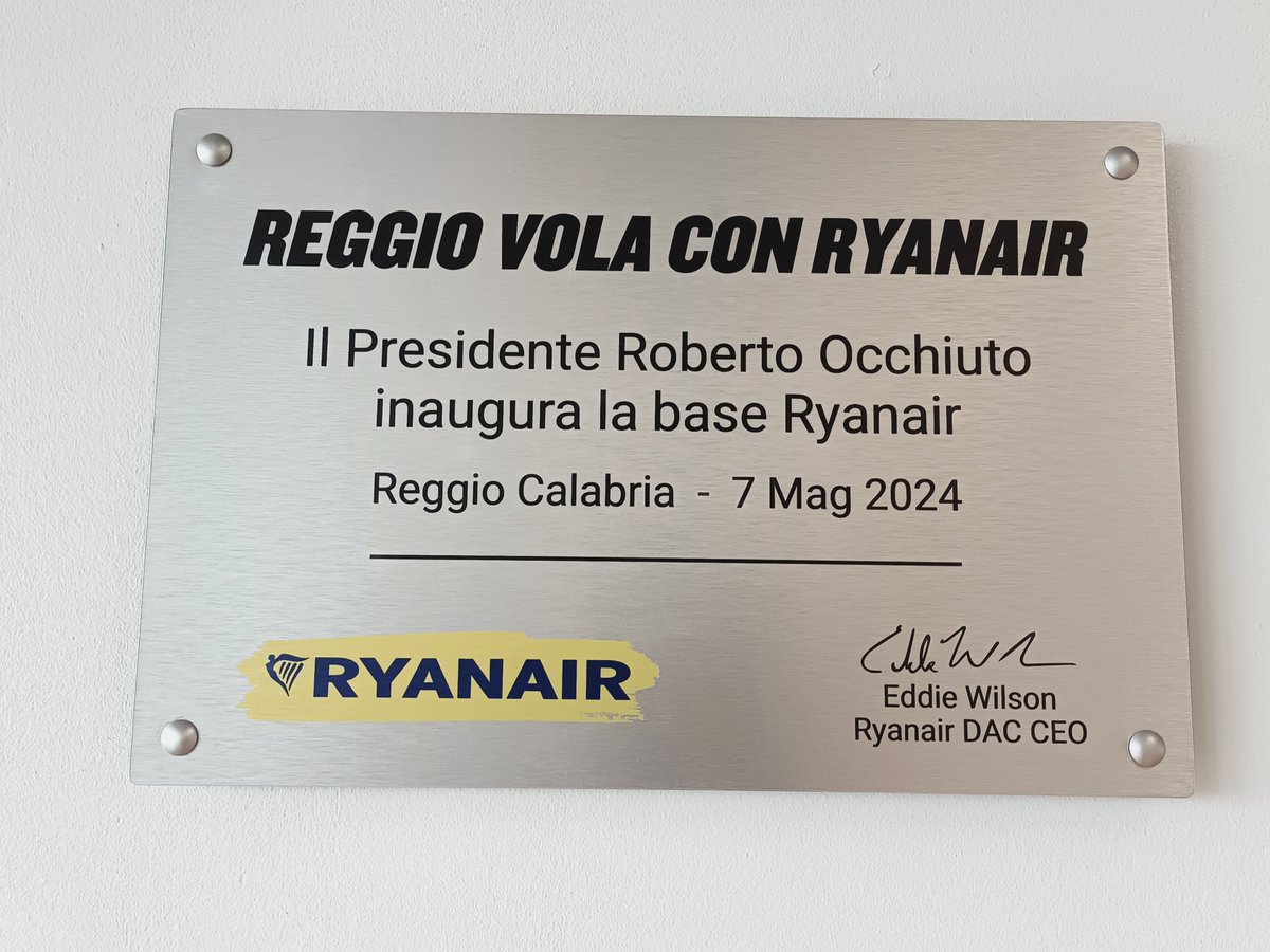 emanbj's tweet photo. Finalmente un collegamento diretto da e per Torino! Approvato! https://t.co/y8gjIUS3YR