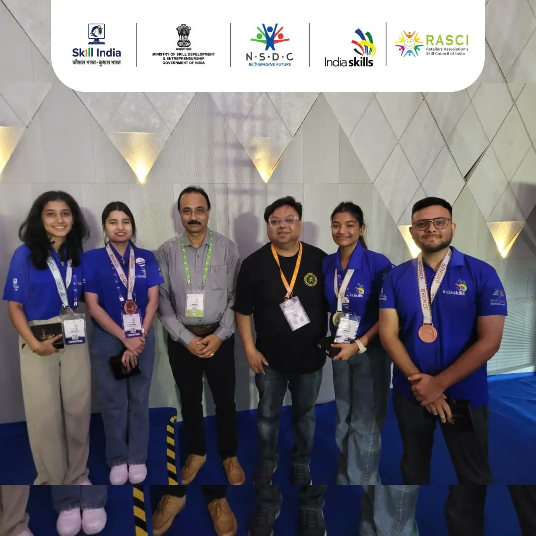 Big shoutout to the Visual Merchandising champs of #IndiaSkills2024!🏆🌟 

Congrats to our stellar winners!

#RASCI #SkillIndia #VisualMerchMagic #Winners #FutureSkill