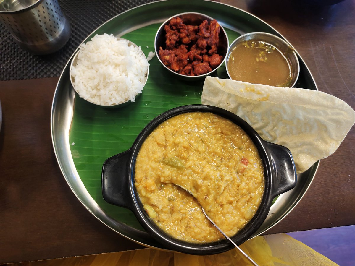 Try The south Indian kitchen , bussy street , pondicherry 🫠🫠🫠
Especially their Andhra chicken fry , chettinad chicken and Malabar parotta( my family ordered those ) . What I had was veg meals 🫠