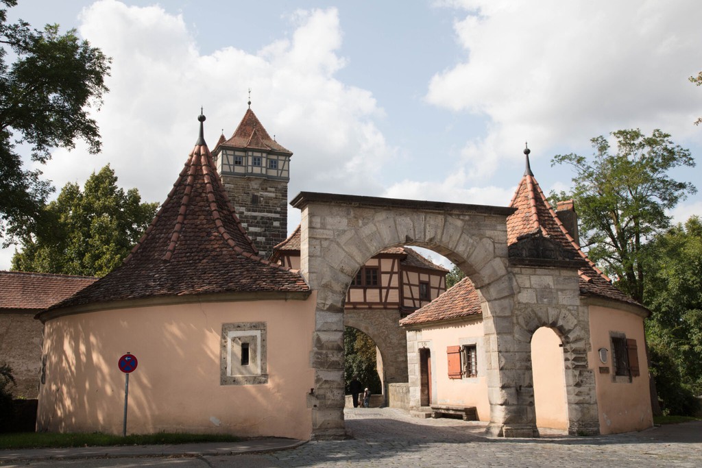 First Timers Guide to Rothenburg ob der Tauber
▸ lttr.ai/ASzGo