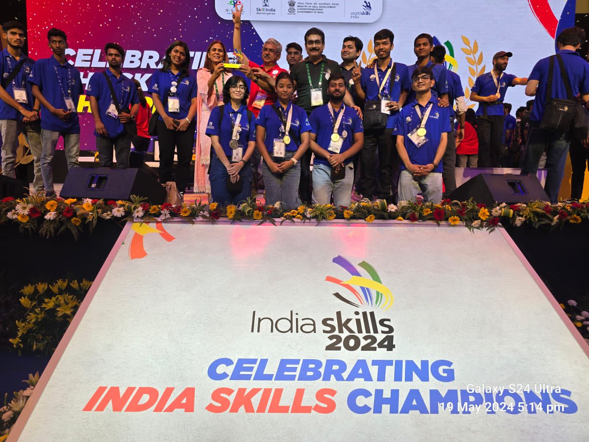 Congratulations to all the winners from Delhi on their remarkable achievement at the India Skill Competition! Kudos to their hard work and dedication. Team Delhi has secured 4 Gold, 2 Silver, 1 Bronze medal including 1 medallion of Excellence across a range of challenging