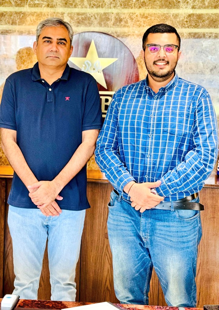 iamqadirkhawaja's tweet photo. Had a Great meeting with the wonderful and energetic Chairman PCB Mohsin Naqvi sb.. Thanks sir for your precious time. ☺️❤️
@MohsinnaqviC42 @sohailimrangeo #PakistanCricket #MohsinNaqvi https://t.co/2R4V4ZnIY4