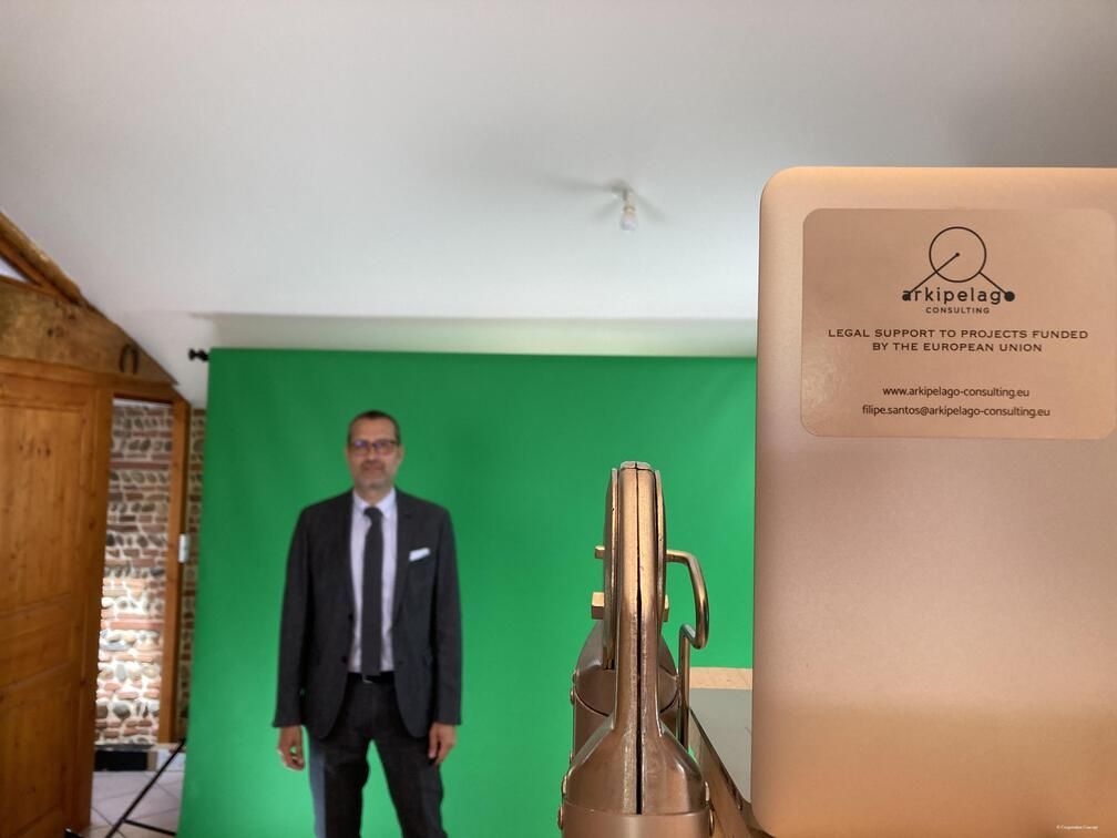 cooperation-concept tweet media