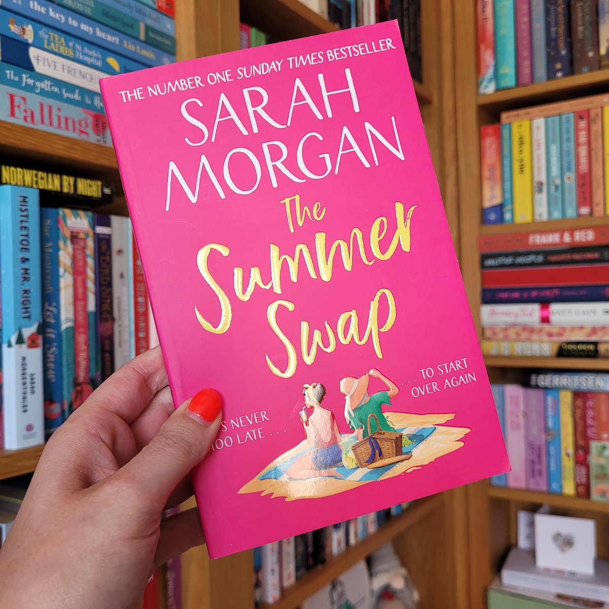 Book mail.. The Summer Swap by Sarah Morgan Thanks so much to @HQstories for sending this and the goodies my way. Love the sound of this one #TheSummerSwap #bookmail #bookX