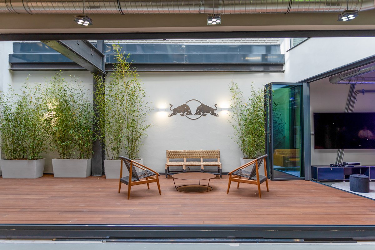 CBRE España (@cbre_es) on Twitter photo 🚀 Nuestra última #CoolOfficeByCBRE te da aaalas…!
Hemos asesorado a la propiedad IBA Capital Partners en el traslado de la nueva #sede de <a href="/redbullESP/">Red Bull España</a> en el número 13 de la calle Hernán Cortés de #Madrid. 🚀 Nuestra última #CoolOfficeByCBRE te da aaalas…!
Hemos asesorado a la propiedad IBA Capital Partners en el traslado de la nueva #sede de <a href="/redbullESP/">Red Bull España</a> en el número 13 de la calle Hernán Cortés de #Madrid.