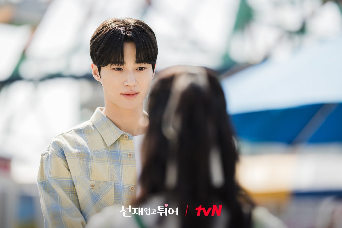 CJnDrama's tweet photo. 꽁냥꽁냥 데이트 하는 거 언제 안 설레지?
솔선재 놀이공원 코스로 놀러 갈 수범이들 구함(1/9999)

[월화] 저녁 8:50 | tvN
#선재업고튀어 #LovelyRunner https://t.co/Hzb7E8ecpg