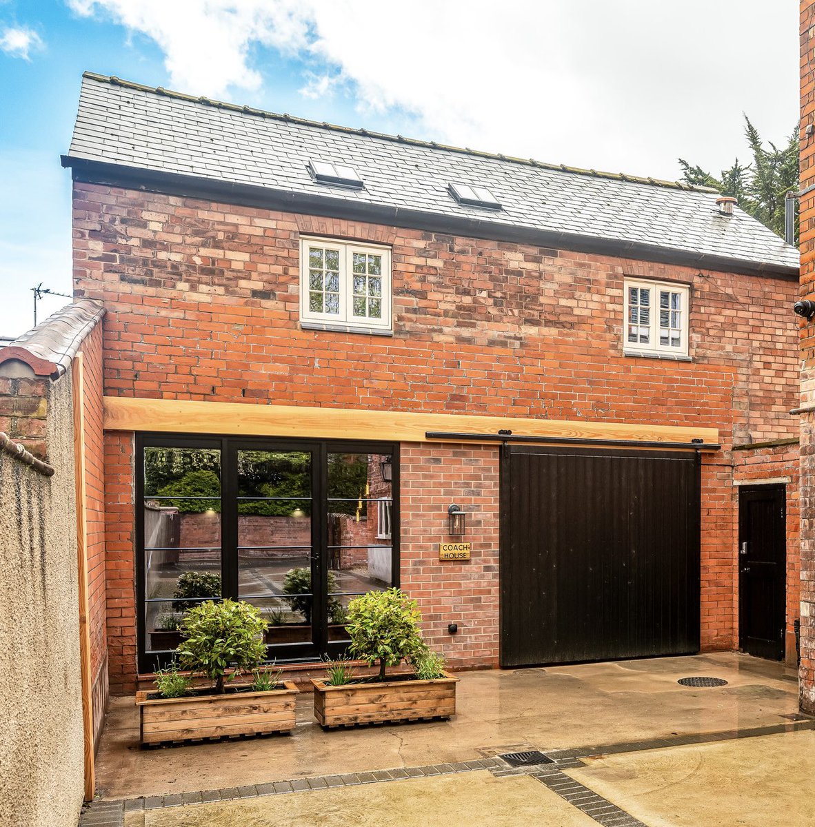 HelenW2009's tweet photo. Booking now with Coppergate Serviced Accommodation 

https://t.co/QjQBxXLOct 

Grimsby - Cleethorpes - Doncaster 

“The place to stay while you work away” https://t.co/FlPt5RVf5N