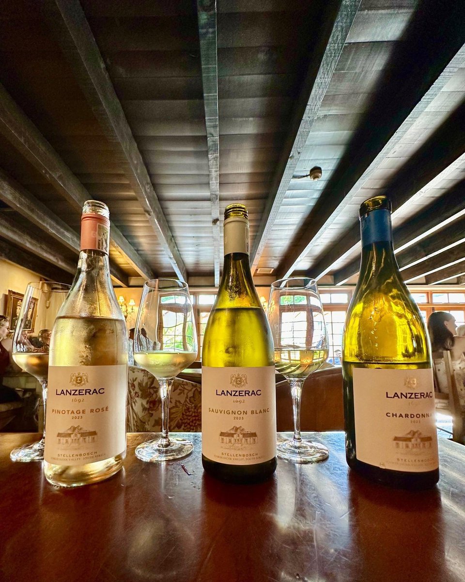 LaurasWorldza's tweet photo. 📍Lanzerac Wine Estate
Open seven (7) days a week from 8am for people like us who, on occasion, would rather drink wine with breakfast than coffee. 😉🍷
https://t.co/lyPccx69yc
#LaurasWorld #Stellenbosch #Lanzerac #ForeverLanzerac https://t.co/bKygqtniVt