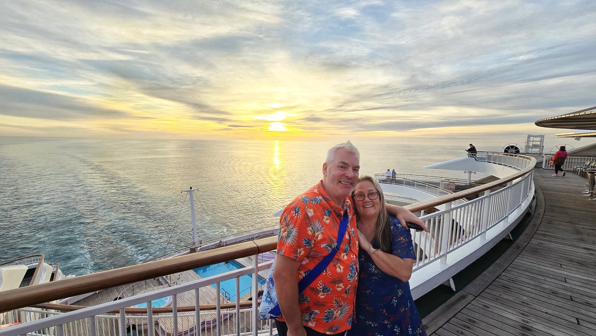 Sunset aft views on P&O Aurora. Our favourite time of the day!

What's yours?

🌞🌞🌞🌞🌞🌞🌞🌞🌞

#sunsetsatsea #pandocruises #Aurora #goldenhour #sunsets #aftviews #paulandcarole #travel #cruise #seaviews #happiness
