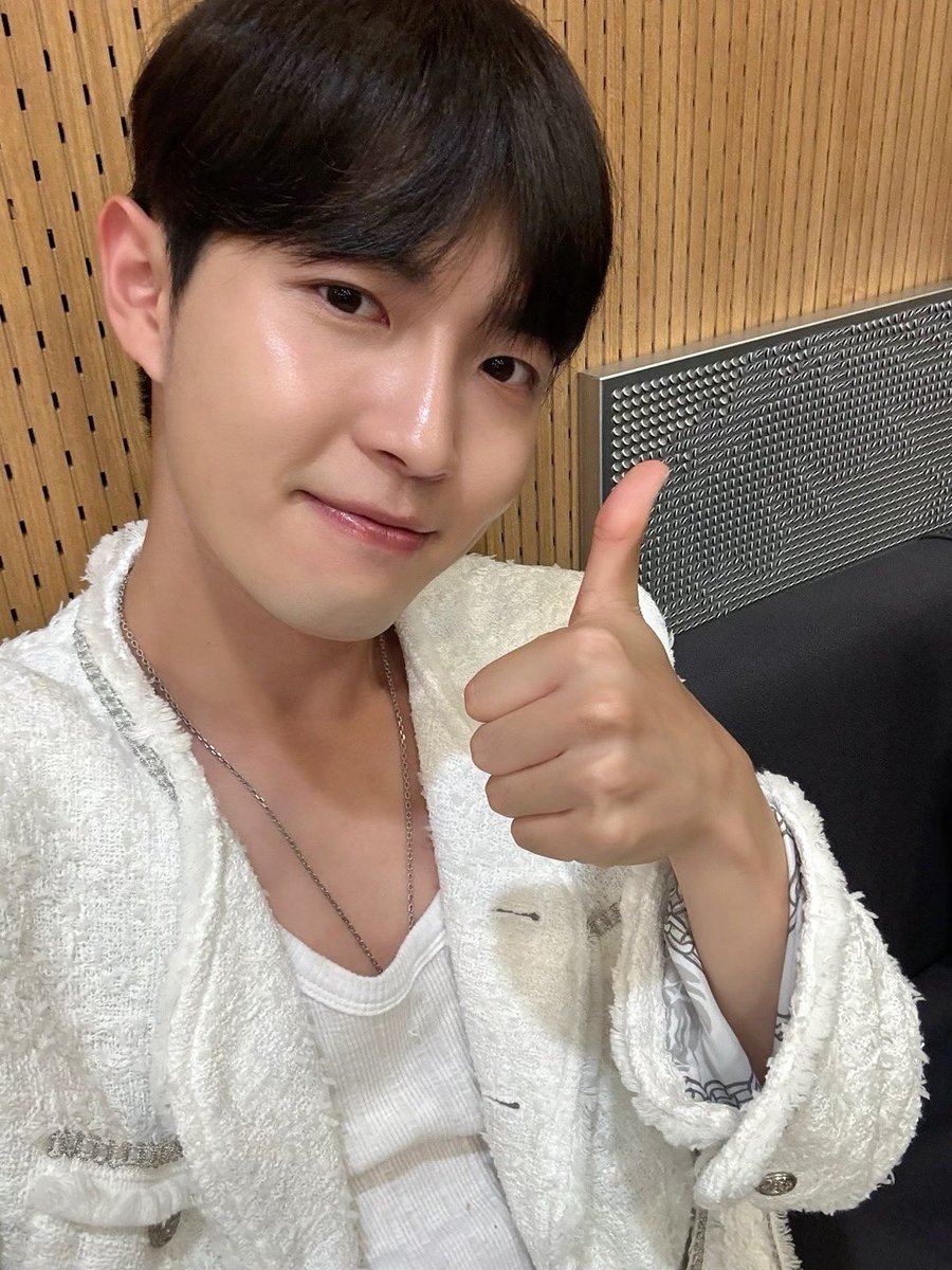 김재환 KIM JAE HWAN tweet media