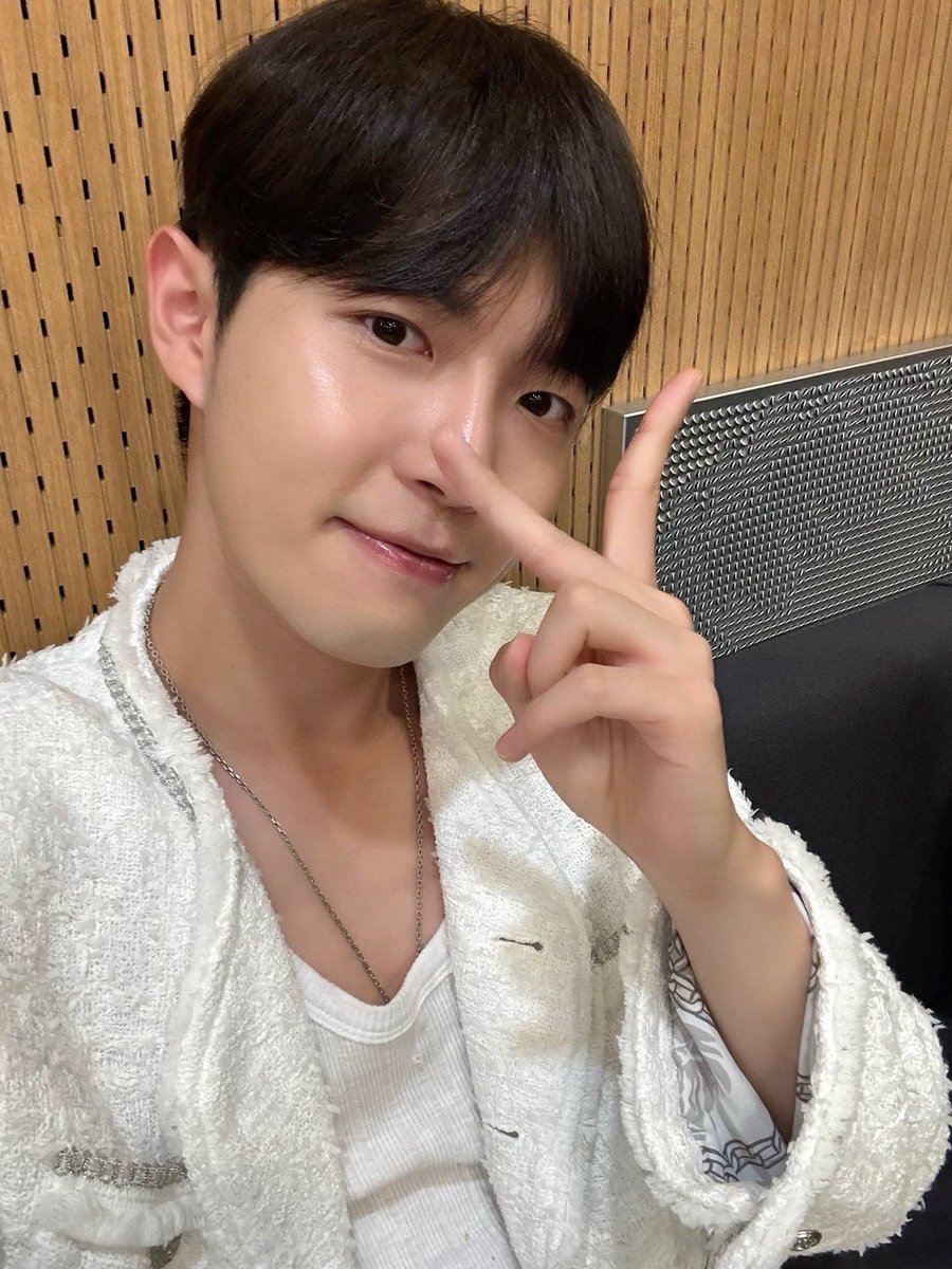 김재환 KIM JAE HWAN tweet media