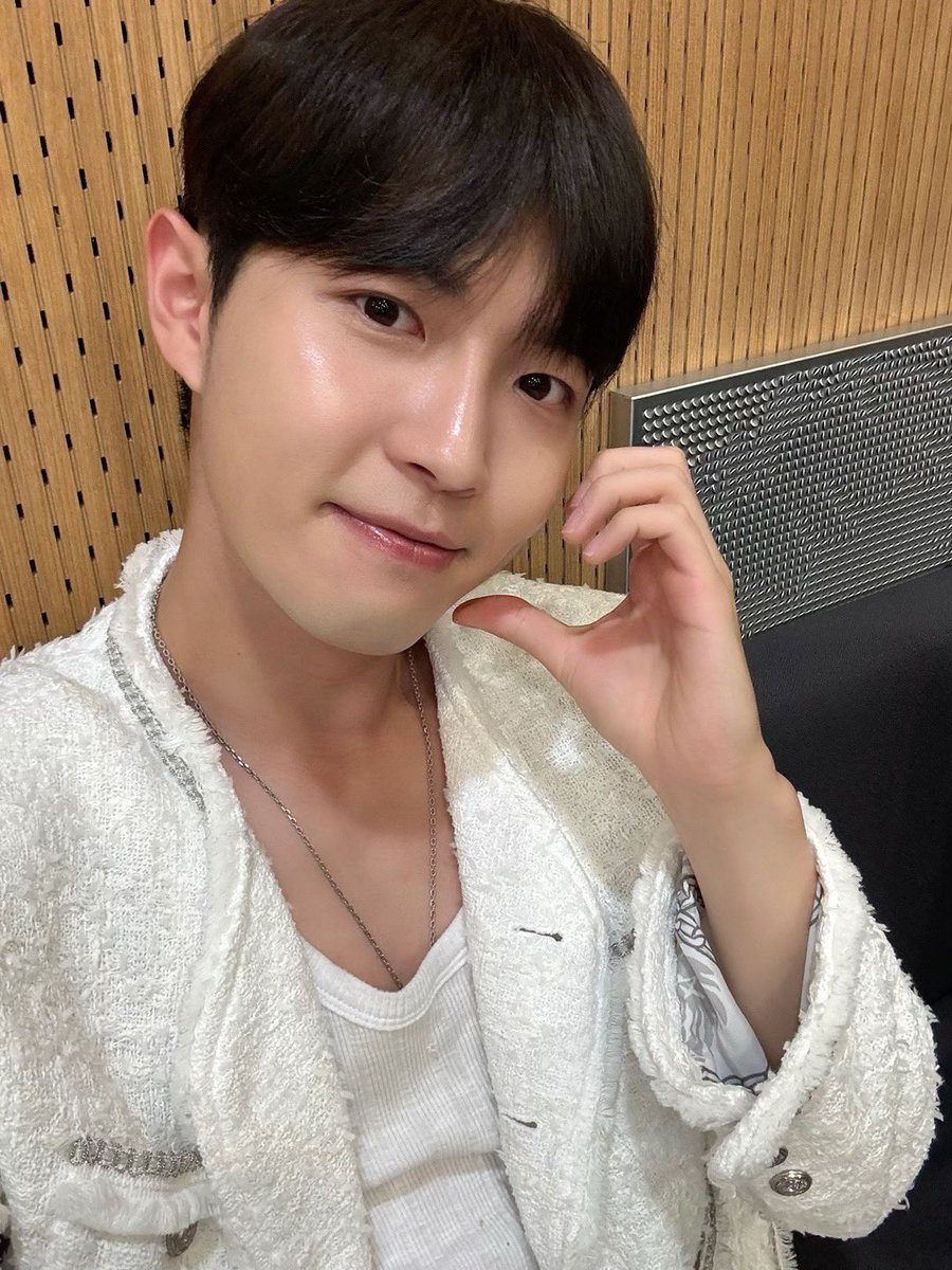 김재환 KIM JAE HWAN tweet media