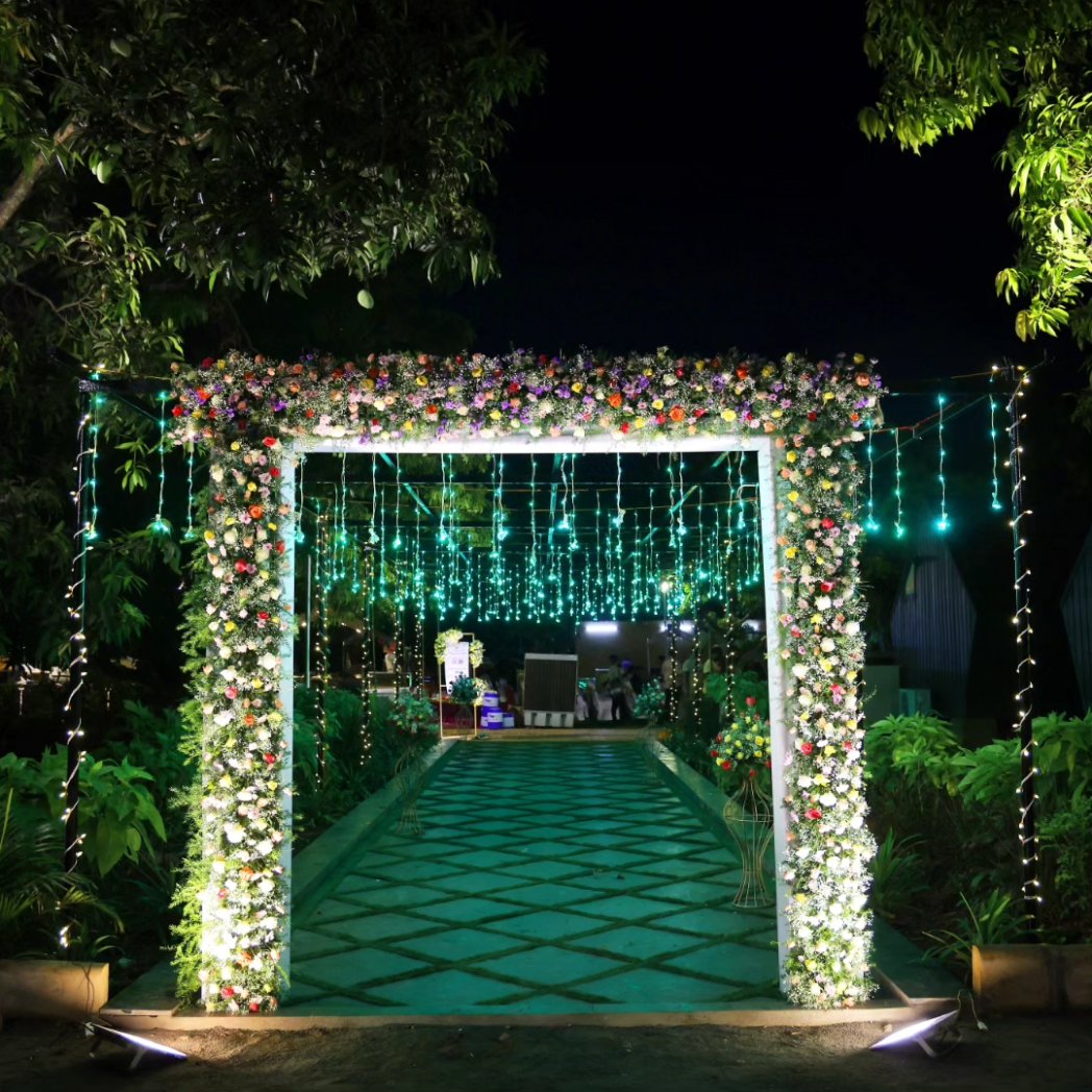 AyurvanResort's tweet photo. Capturing the joy of a Sangeeth night through dance and music with us. 

Thanks, Mr. Nagadev for this beautiful decor 
8919190461

Ayurvan Resort &amp; Convention, An Event Destination...
8008333393, 9391589999 

#ayurvanresort #resorts #convention #cottages #venues #weddings #events https://t.co/dOJgzzJwgh