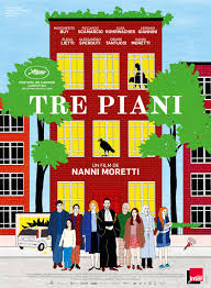 merlinpapin3's tweet photo. .@FredOL69007 Ce soir sur @France4 le film #TrePiani de Nanni Moretti (2021)
Avec : Margherita Buy, Riccardo Scamarcio, Alba Rohrwacher, Nanni Moretti, Alessandro Sperduti, Elena Lietti, Adriano Giannini, Denise Tantucci, Anna Bonaiuto, Paolo Graziosi, Stefano Dionisi, Tommaso Ragno, Teco Celio, Gea Dall'Orto, Chiara Abalsamo, Giulia Coppari, Alice Adamu, Letizia Arnò, Francesco Acquaroli, Daria Deflorian, Alessia Giuliani, Rossana Mortara, Laura Nardi, Sergio Pierattini, Arianna Serrao, Francesco Brandi, Lorenzo Fantastichini, Karen Di Porto, Silvia Iorio, Roberto De Francesco

A Rome, les habitants d'un immeuble vont se déchirer à cause de la faute de l'un d'eux, Andrea, le fils de 20 de Dora et Vittorio, qui vivent au dernier étage. Vittorio ne comprend pas Andrea, pire le rejette. Dora, elle, ne veut pas abandonner son fils. Si elle le fait, c'est à cause d'un ultimatum imposé par son mari. Il y a aussi Monica, abandonnée de long mois par son mari qui travaille à l'étranger, qui est effrayée à l'idée de devenir mère sans aucun soutien. Lucio, de son côté, accuse de négligence tous ses voisins alors qu'il laisse sciemment sa fille de 7 ans à la garde de son voisin de palier. Il trompe, agresse et bouleverse durablement tout l'équilibre de son foyer...
