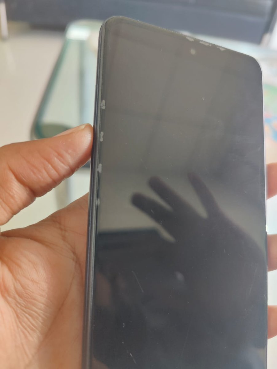 darshanp007's tweet photo. As shown in the photo below, air bubbles came on display and no physical damage on display. Why did this happen suddenly in my device.
Device name is mi 10i 5G
@XiaomiIndia @MiIndiaSupport @Xiaomi @TrakinTech @GyanTherapy @AmreliaRuhez @TechnicalGuruji https://t.co/T47GspEXAZ