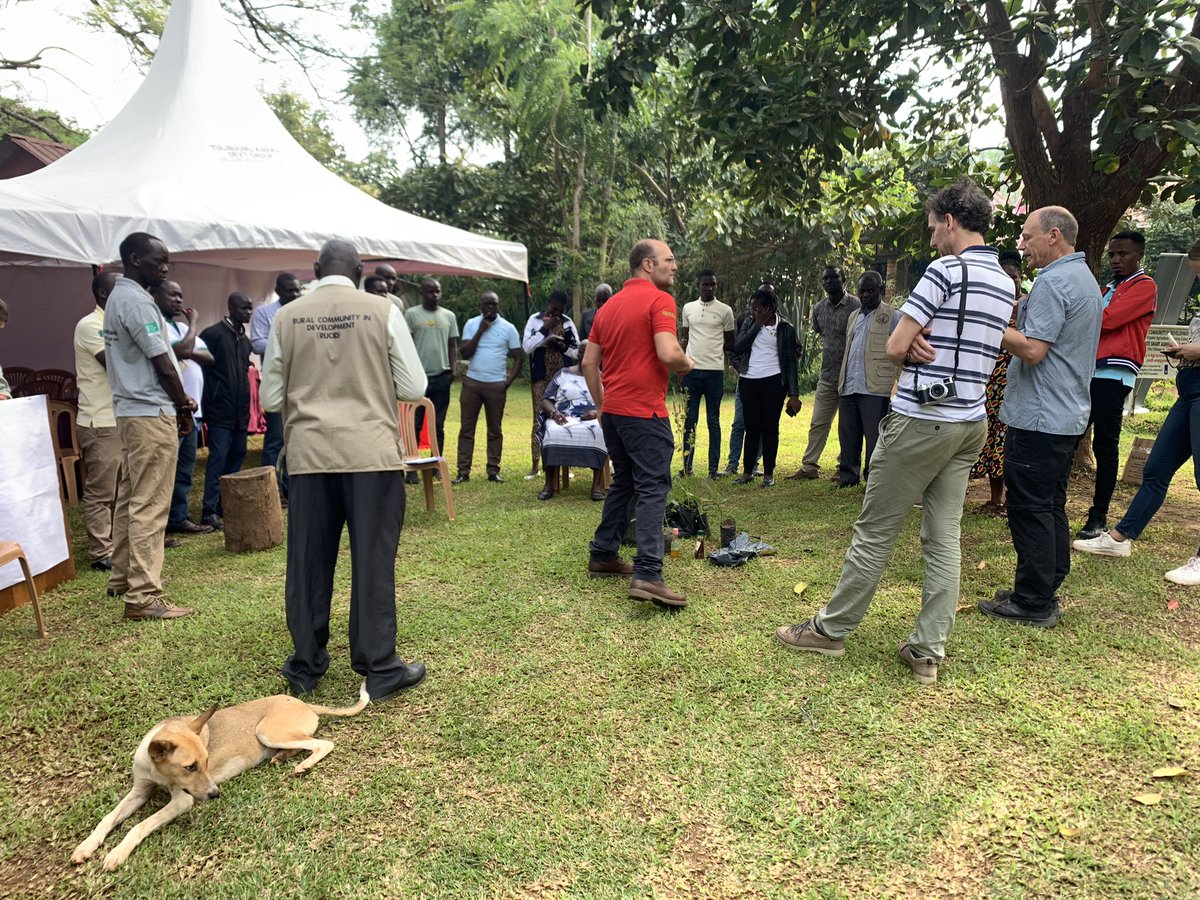 rucidug's tweet image. Todays recap about yesterdays training .at rucid .TOTs sharing what they learnt while the trainer demonstrates