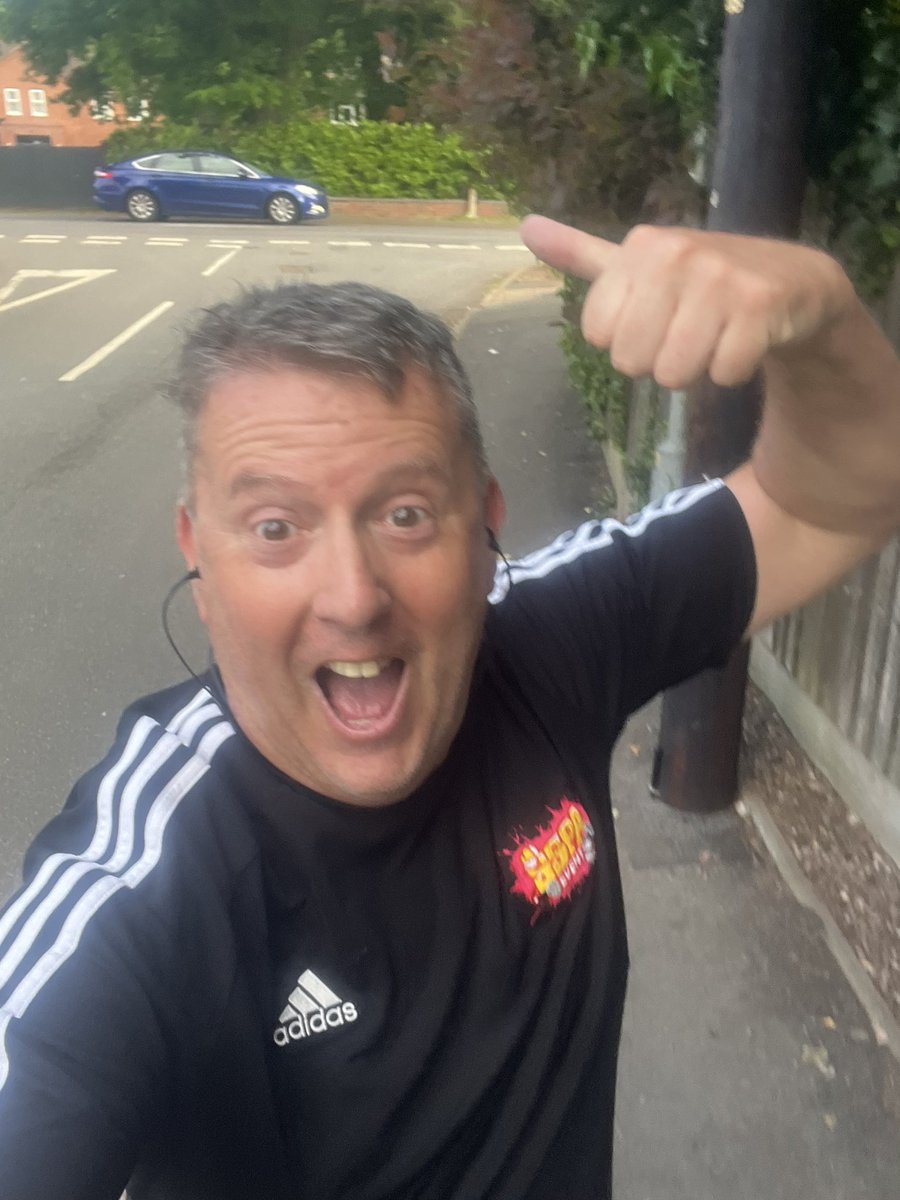 Stafford_SteveG's tweet photo. Another very slow 3 mile plod in the bag! ⚽️💪🏃♂️
Usual manic day!
Embracing each minute
#LoveLife #LiveLife
#TuesdayBlog https://t.co/t3y0ukuHOv
