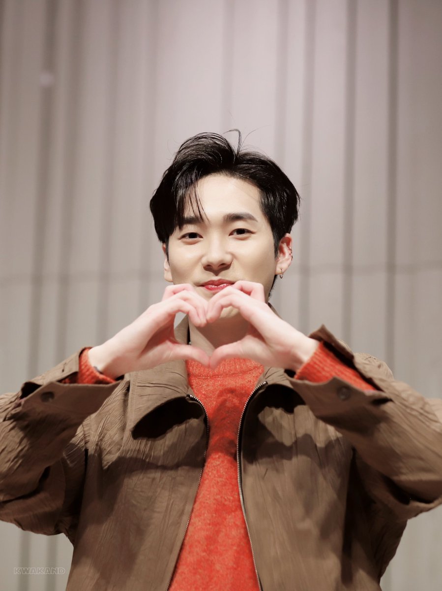 kwakand's tweet photo. 🧡HAPPY AARON DAY🧡

그래, 바로 너-! 사랑받기에 마땅한 곽아론🫶🏻
생일 축하해 우로빠ෆ˙ᵕ˙ෆ

행복 가득한 하루보내길-🌿

#HAPPY_AARON_DAY
#생일축하해_곽아론 
#AARON #아론 #곽아론
#KWAKAARON https://t.co/jxXLp6Ope6